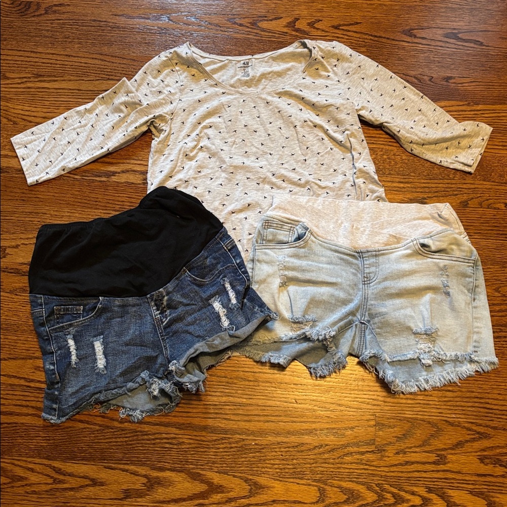 Maternity Bundle: Casual Top and Denim Shorts Set